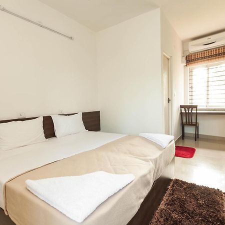 Ebenezer Suites Bangalore Buitenkant foto